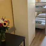 Hostel Oliwka - Metro Swietokrzyska Warschau