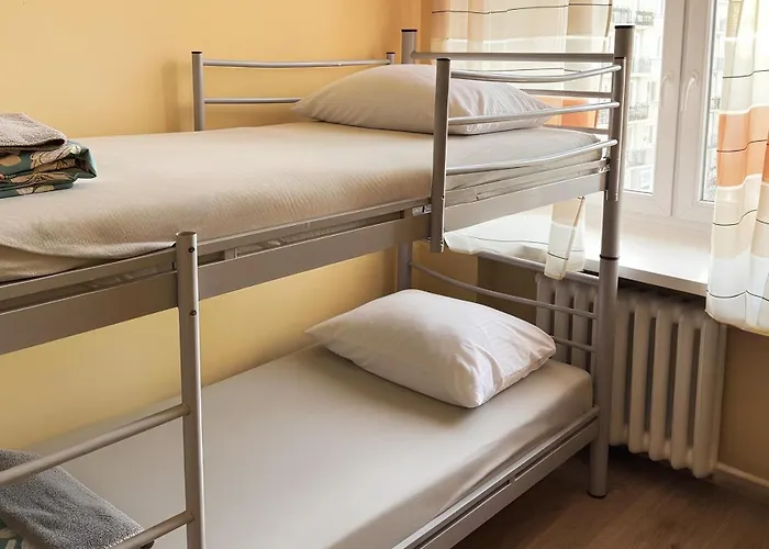 Hostel Oliwka - Metro Świętokrzyska