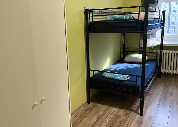 Hostel Oliwka - Metro Świętokrzyska